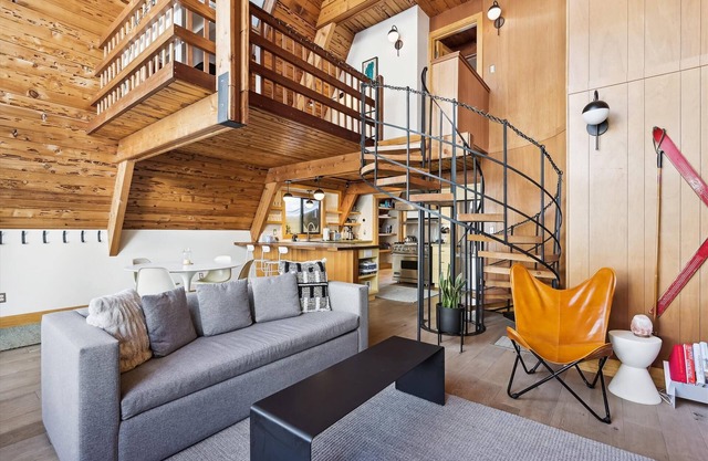Delightful Upgraded Home in Alpine Meadows
