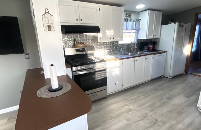 Della’s Delight- Sleeps 4