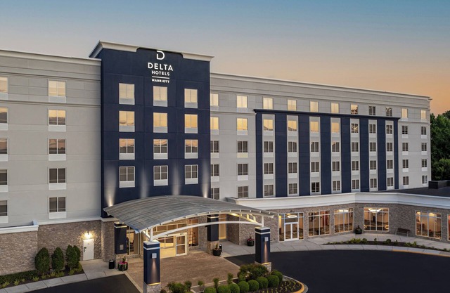Delta Hotels by Marriott Colonial Heights