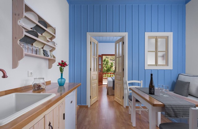 Deluxe Apartment with Private Balcony and Sea View B, Symi