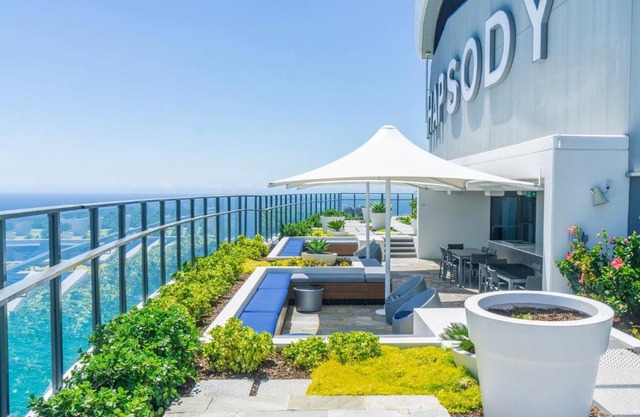 Deluxe High Floor 2 Bedroom Apartment - GCHM