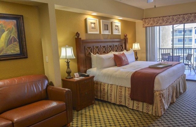 DELUXE STUDIO AT BEAUTIFUL RESORT WITH MANY AMENITIES TO ENJOY