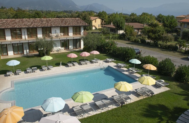 Deluxe Suite 2 with Shared Pool and Private Balcony