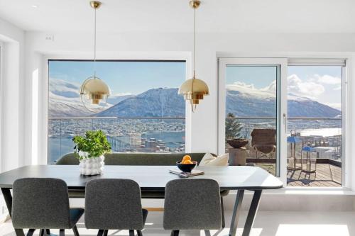 Deluxe Villa by Paramount