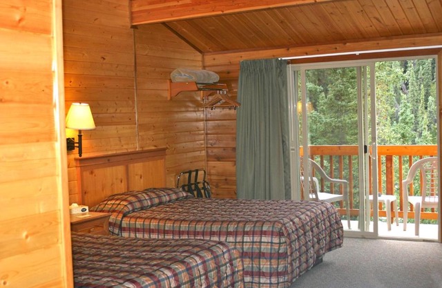 Denali Grizzly Bear Resort