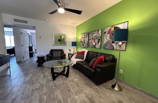 Desert Morada Casita E: 2 Bedroom 1 Bath Dog Friendly maximum 2-NO OTHER PETS