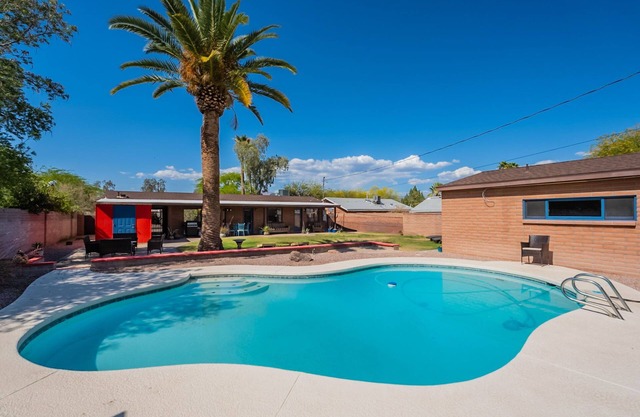 Desert Oasis with Pool & Private Guest Studio – Your Tucson Escape Awaits!