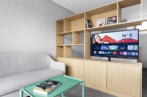 Design-Apartment 2025 mit Balkon oder Terrasse und City View 250m zum Marktplatz KfW55