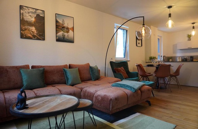 Design-Apartment I direkt im Zentrum I Boxspring I Nespresso I Terrasse mit Garten I Parkplatz