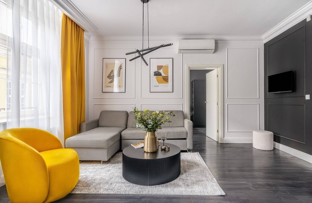 Designer Flat with Terrace in City Centre
