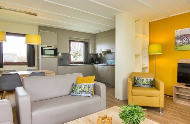 Detached 6-person bungalow