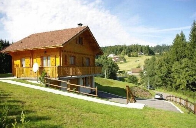 Detached chalet 7 minutes away from Gerardmer