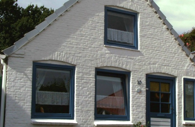 Detached holiday home in the historic old town of Meldorf for 6 people