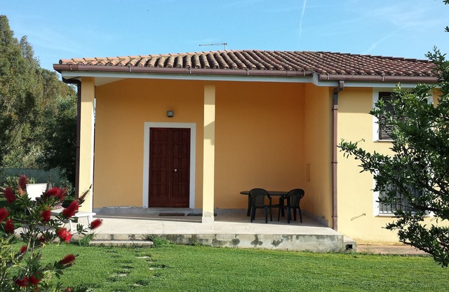 Detached villa with garden