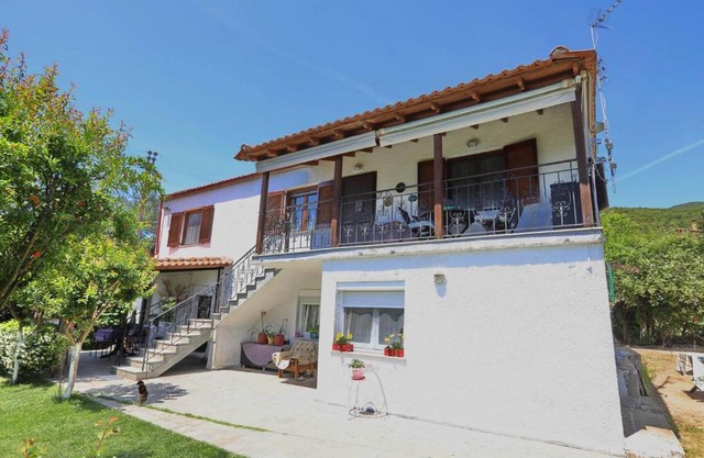 DIANA'S HOUSE