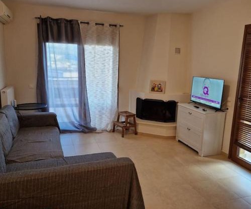 Diana's Lake View Apartment