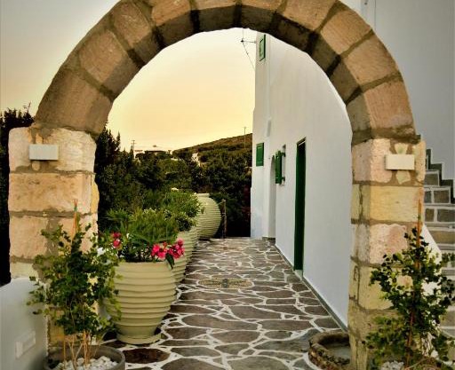 Dioni Lux inn 2