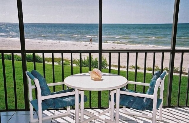 Direct Beach Front -20 Ft to Beach- Sundial Resort Largest 1 Bedroom