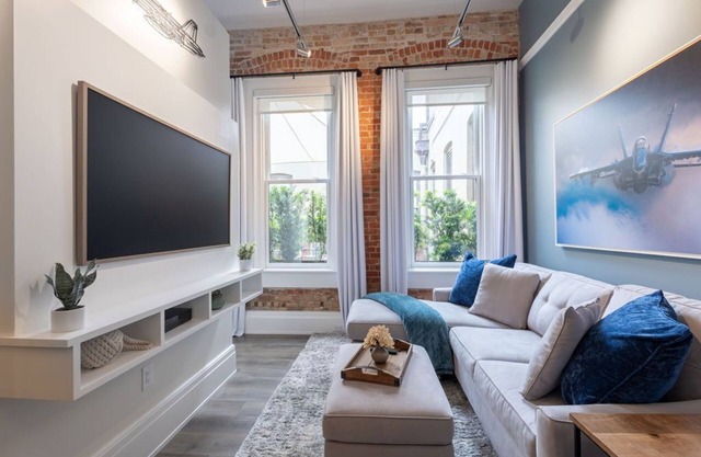 Direct Street Access Condo!