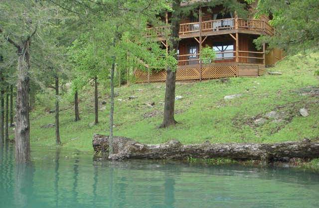 Direct Waterfront Cabin with Boat Dock & Swim Deck