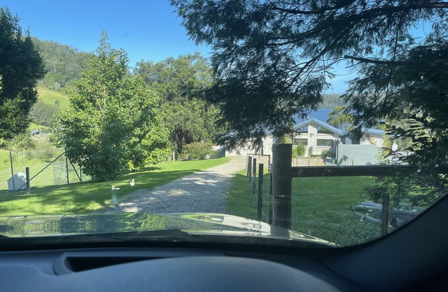 Di’s Hill - your tranquil stay away.