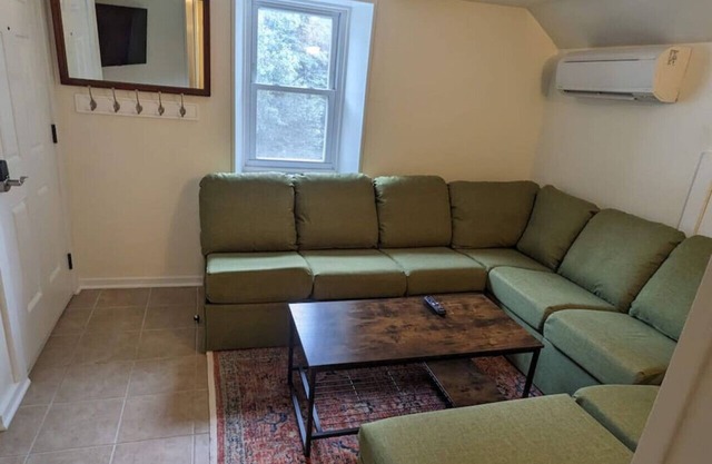 Discounted Stays | 2BR | Dog-Friendly | King | A/C