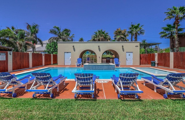 Dive into Savings: Book 7 Nights at Athena Ares and Unlock 10% Off!