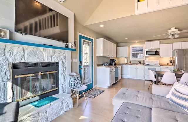 Dock + Slip: Lakefront Linn Creek Home!
