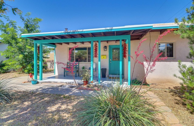 Dog-Friendly Albuquerque Home: 1 Mi to U of NM!