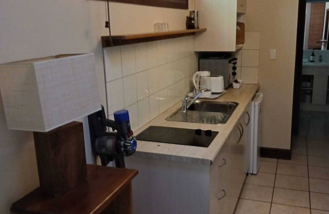 Dog Friendly Beachfront Apartment & Courtyard/pool