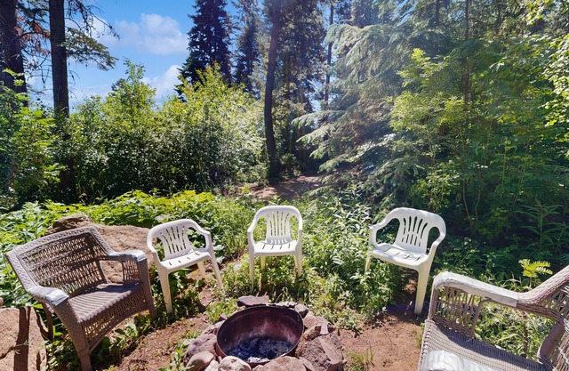 Dog-friendly cabin with a great outdoor space in a peaceful location