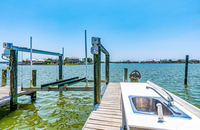 Dog-friendly getaway with ocean and bay views, WiFi, washer/dryer, & central A/C