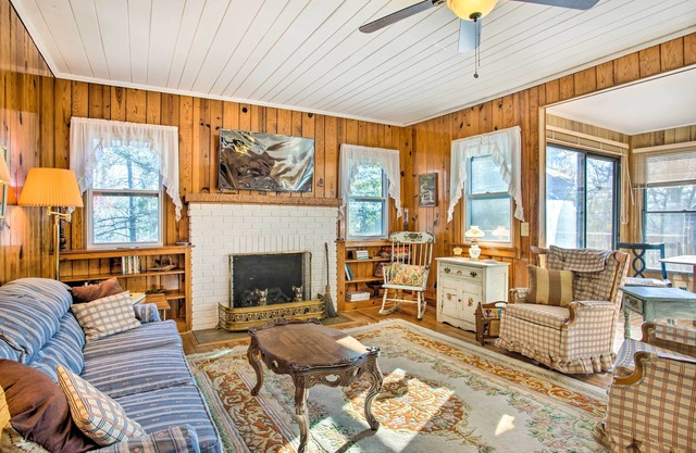 Dog-Friendly Hendersonville Cabin: Deck & Views