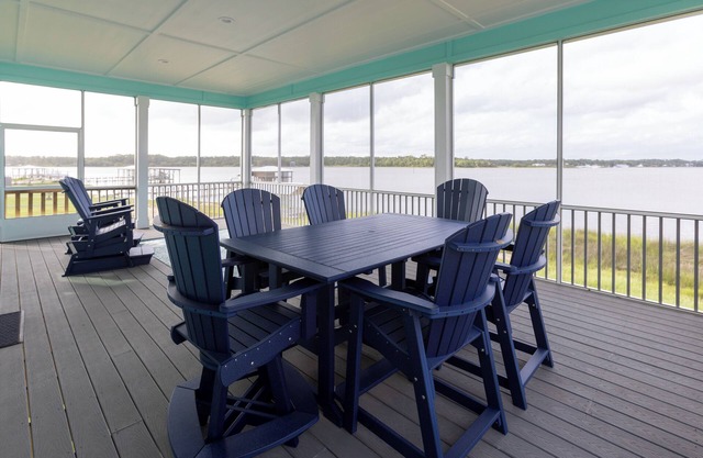 Dolphin Dreams- OMG View! RV Pad W/Hookups! Kayaks! Pier! Event Friendly!