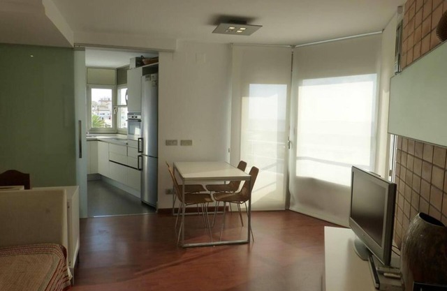 Dolphin - Sea front apartment - 4 pax