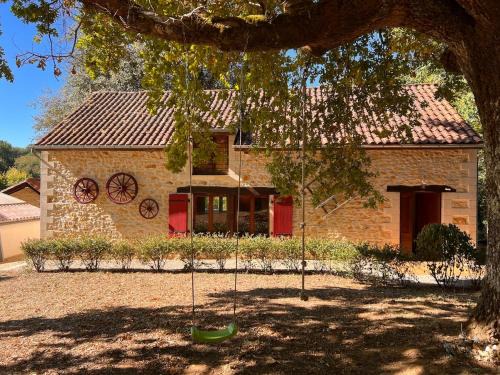 Domaine de charme avec 2 gîtes et piscine couverte