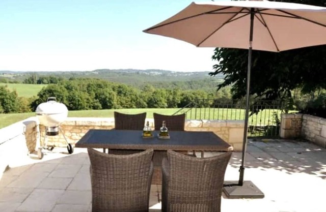 Domaine des Grands Bois, Tour du Fauconnier★ 2air-conditioned rooms, 4 people