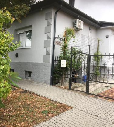 Dombi Porta