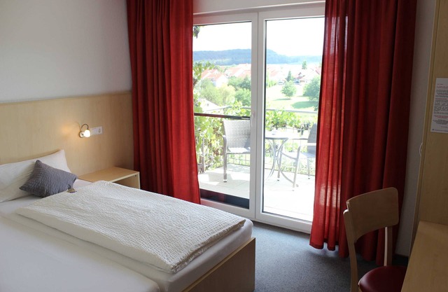 Doppelzimmer 1/2 - Gästehaus Zum Wolffenturm