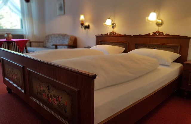 Doppelzimmer Feldberg mit Dusche und WC