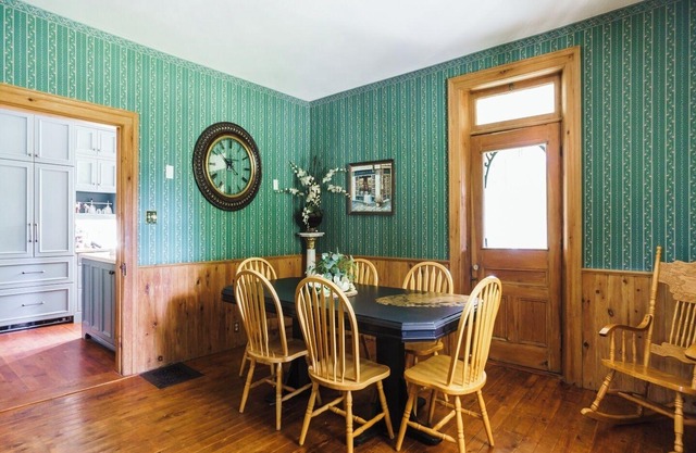 Doran Farm 4-Bedroom Farmhouse, Wedding Venue!