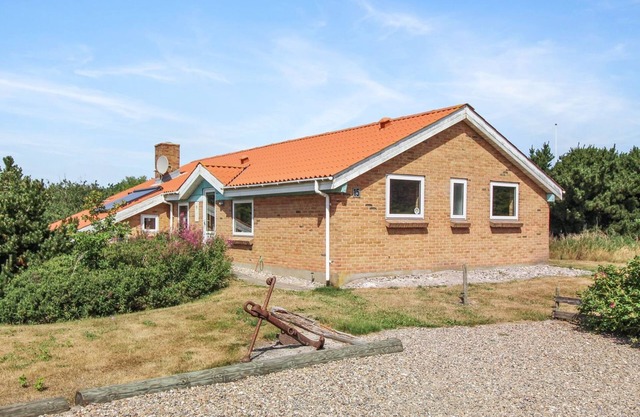 "Dorithea" - 1.3km from the sea by Interhome