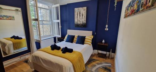 Double Bed at Cozy Hailsham