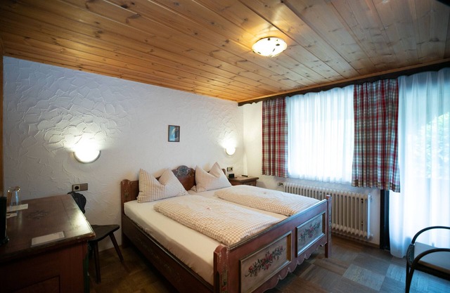 Double room 1 with shower and WC
