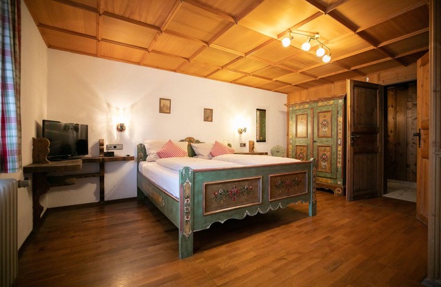 Double room 4 with shower and WC