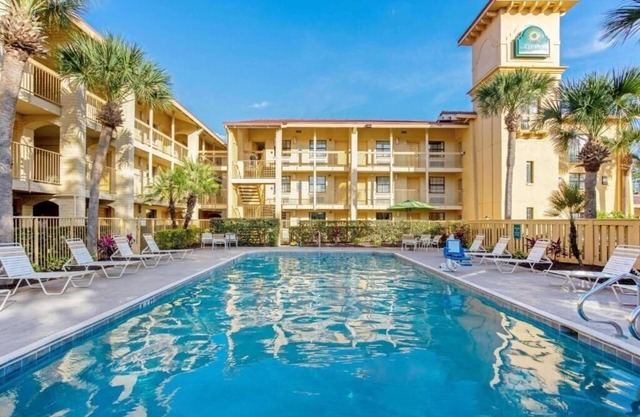Double Room Near Madison Landscape Inc ORL