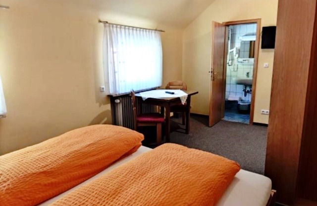 Double room without balcony 09 - Gasthaus Zum Pälterwald