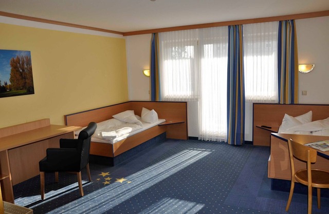 Double TWIN - sleep & go Hotel Magdeburg GmbH