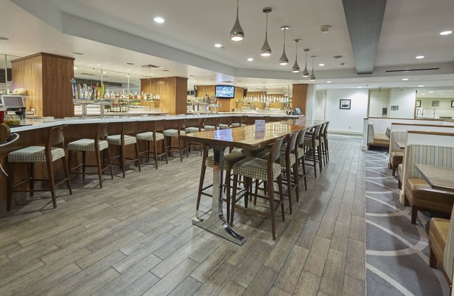 Doubletree by Hilton Bloomington - Minneapolis South