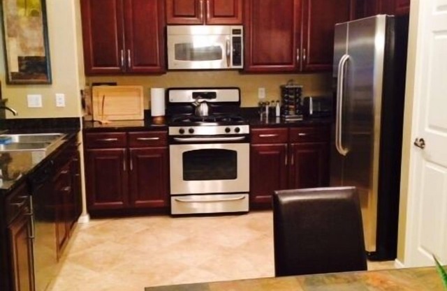 Dove Mountain home fully equipped for sun and fun